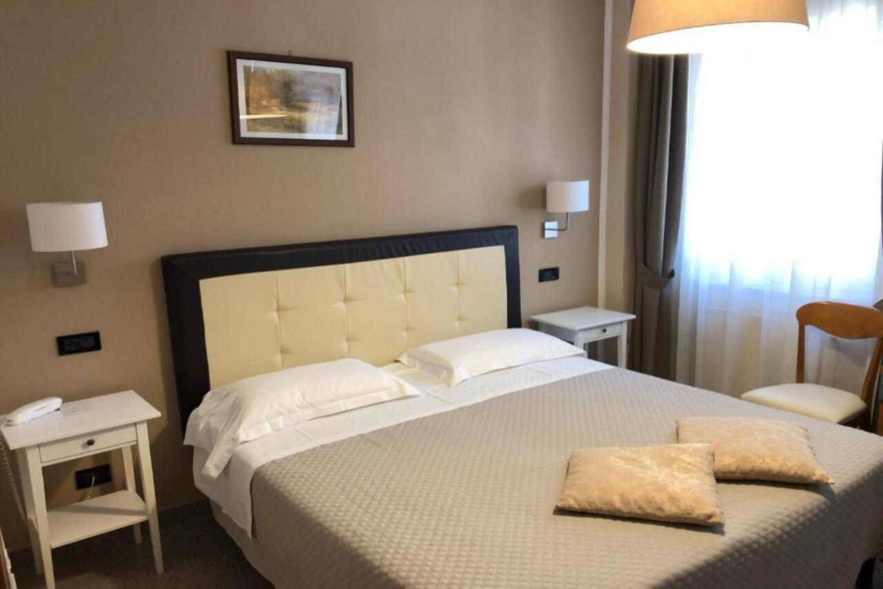 Hotel Di Stefano بيزا المظهر الخارجي الصورة