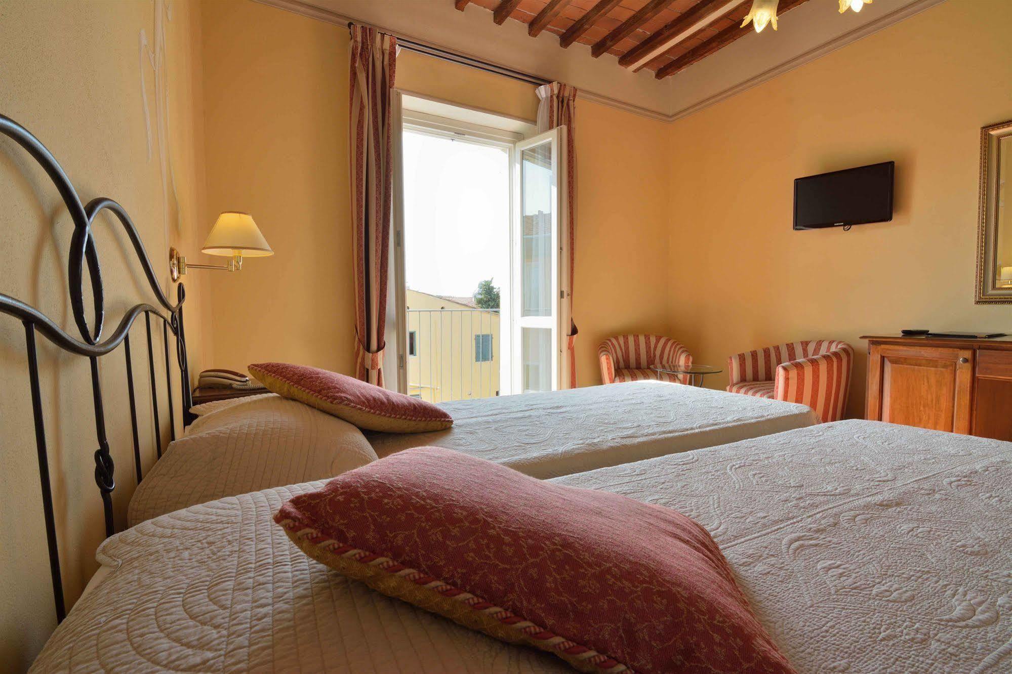 Hotel Di Stefano بيزا المظهر الخارجي الصورة